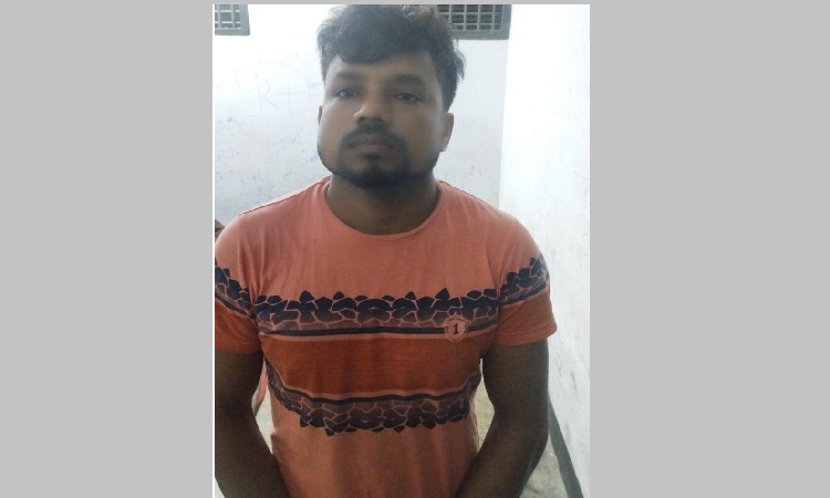 খানসামায় গাঁজাসহ মাদক ব্যবসায়ী জনতার হাতে আটক