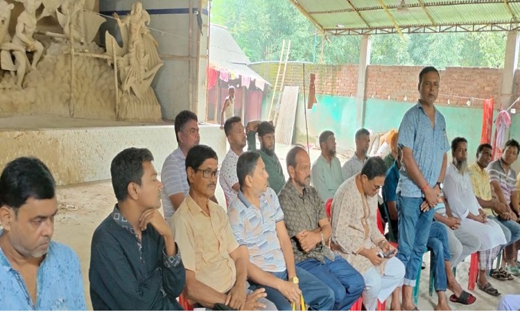 হিলিতে দুর্গাপূজা উপলক্ষে বিএনপির মণ্ডপ পরিদর্শন ও মতবিনিময়
