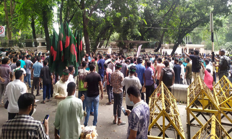যমুনায় গেলেন ৩৫ প্রত্যাশীদের প্রতিনিধিদল