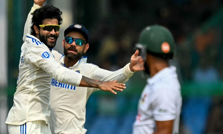 ব্যাটিং বিপর্যয়ে বাংলাদেশ