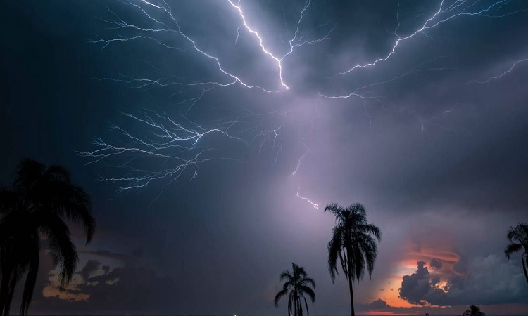 ব্রাহ্মণবাড়িয়ায় বজ্রাঘাতে দুই জেলে নিহত