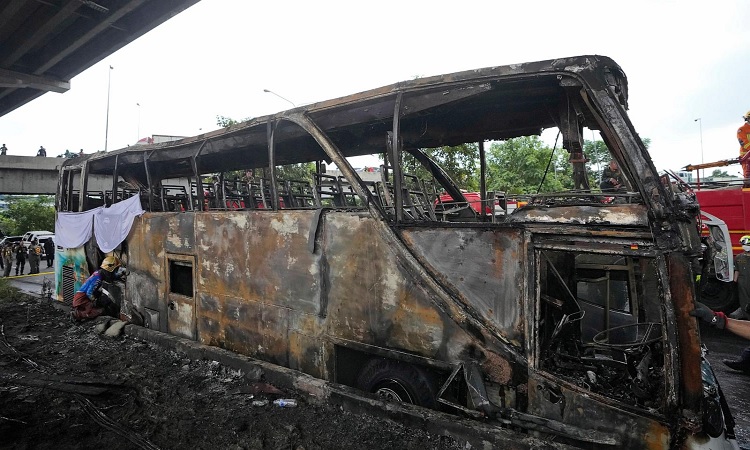 থাইল্যান্ডে স্কুলবাস দুর্ঘটনায় ২২ শিশুর মৃত্যুর শঙ্কা