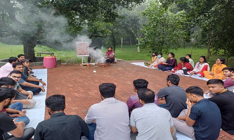মহালয়া উপলক্ষে কুবিতে দেবী দুর্গার বন্দনা