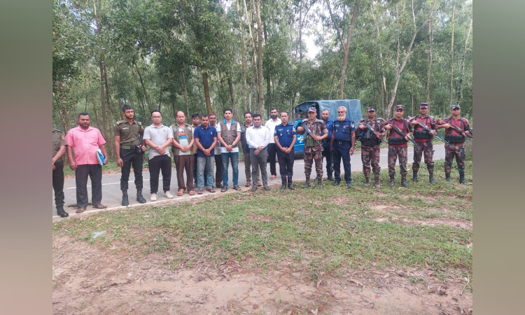 গারো পাহাড়ে অবৈধভাবে বালু উত্তোলন বন্ধে অভিযান
