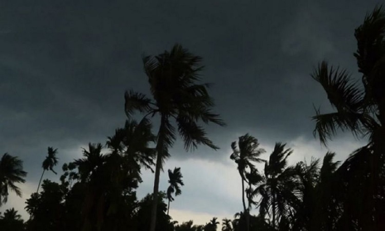 ঢাকাসহ ১৭ অঞ্চলে ঝড়ের আভাস
