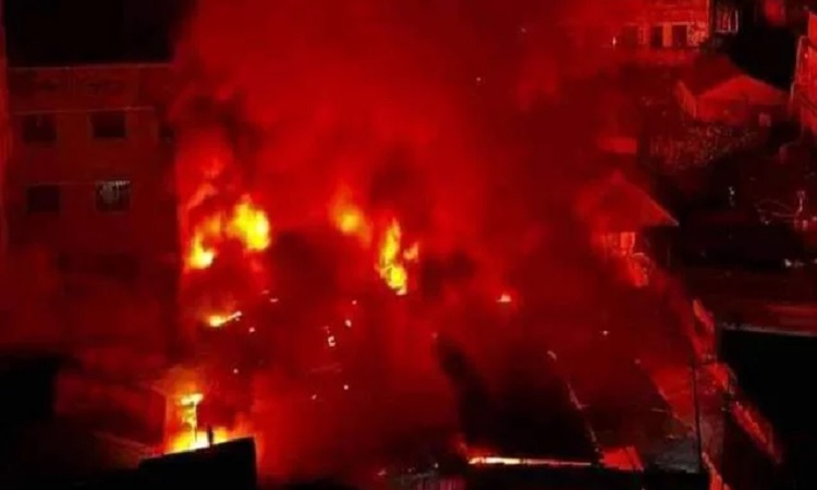 কালিরবাজারে অগ্নিকাণ্ড, দেড় ঘণ্টার চেষ্টায় নিয়ন্ত্রণে