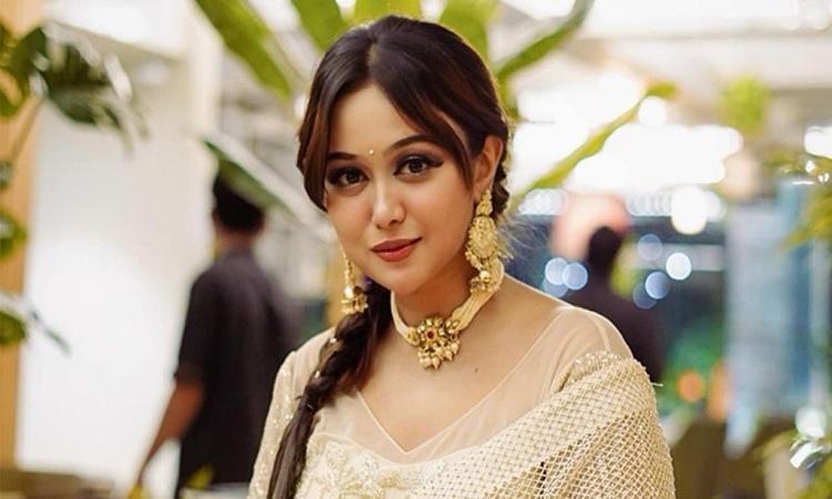 এভাবে পেটালে, সামনের বছর  ইলিশ পাঠাবো না : চমক