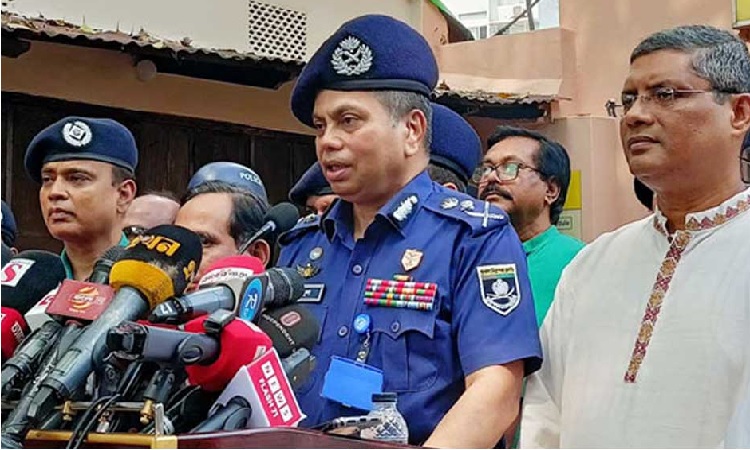 পূজায় নিরাপত্তা শঙ্কা নেই, তবুও আমরা সতর্ক : আইজিপি
