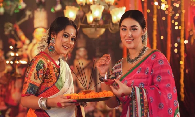 পূজার সাজ-পোশাক হোক নজরকাড়া