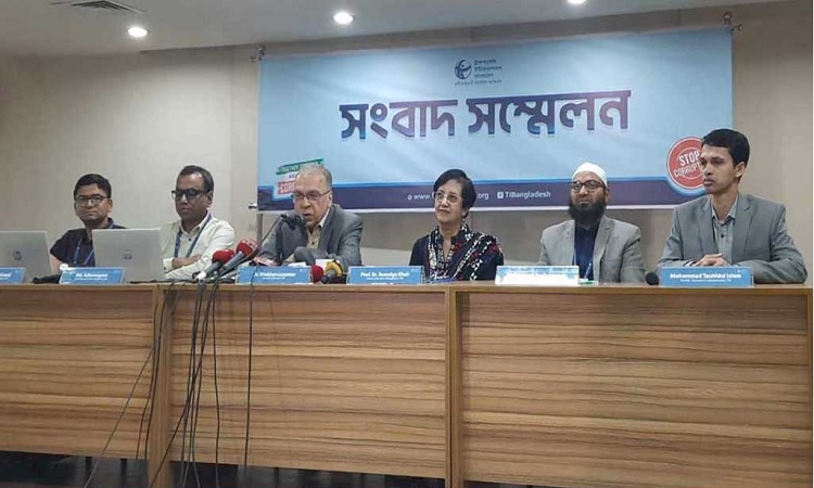 '১৪ বছরে সড়ক উন্নয়ন প্রকল্পে ৫১ হাজার কোটি টাকা দুর্নীতি'