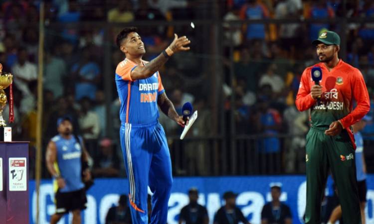 টস জিতে ভারতকে ব্যাটিংয়ে পাঠালো বাংলাদেশ