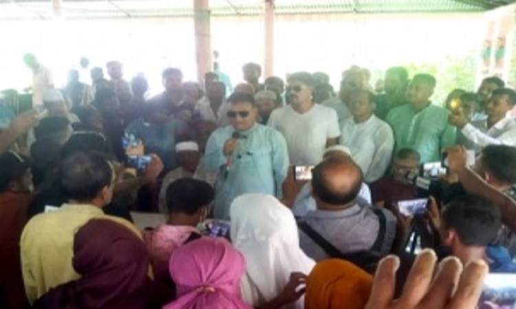 মোরেলগঞ্জে বিএনপি নেতৃবৃন্দের পূজামণ্ডপ পরিদর্শন