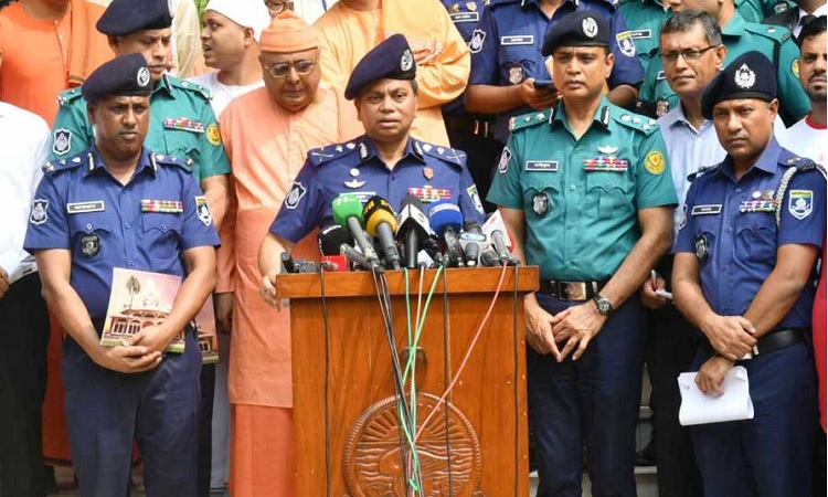 সন্ত্রাসী কার্যক্রম বন্ধে দুর্গাপূজার পর সাঁড়াশি অভিযান: আইজিপি