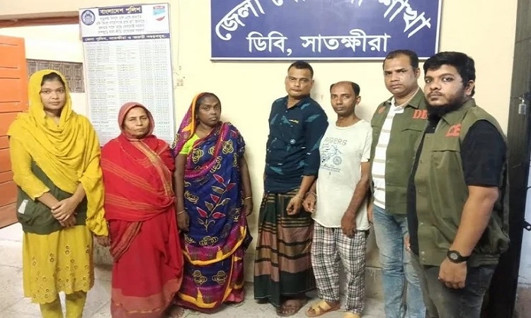 নরেন্দ্র মোদির উপহারের মুকুট চুরির ঘটনায় আটক ৪
