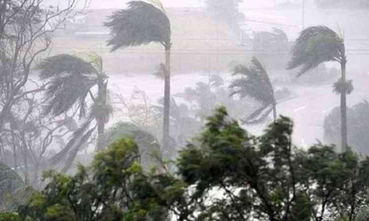 রাতে ছয় অঞ্চলে ৬০ কিলোমিটার বেগে ঝড়ের আভাস