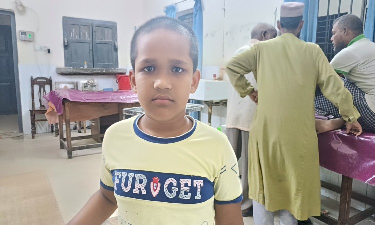চিলমারীতে কুকুরের কামড়ের স্বীকার শিশুসহ ১৫ জন