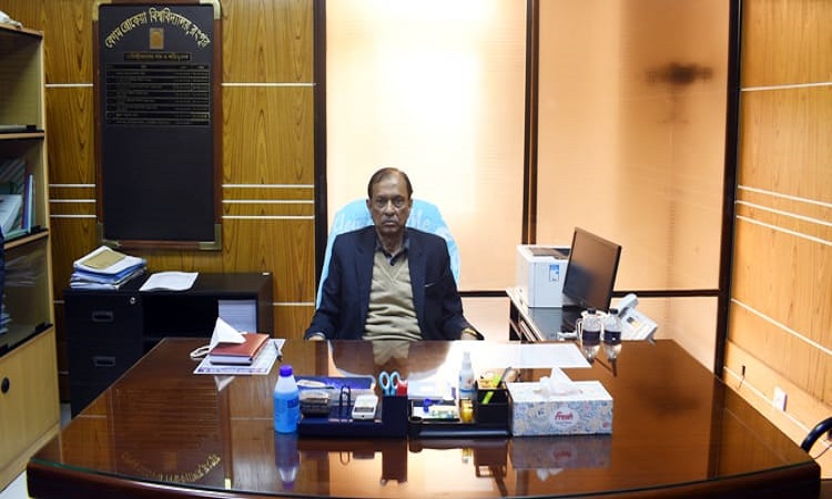 পদত্যাগ করলেন বেরোবি'র রেজিস্টার