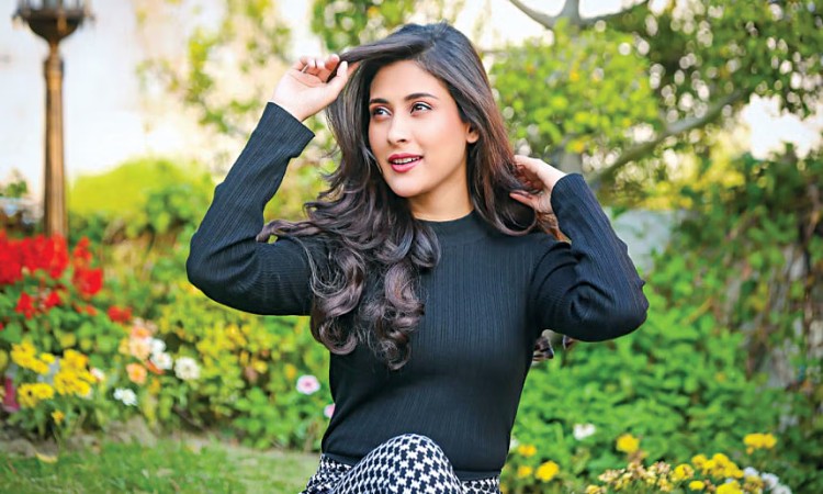 এইচএসসি পরীক্ষার্থীদের মেহজাবীন চৌধুরীর শুভেচ্ছা