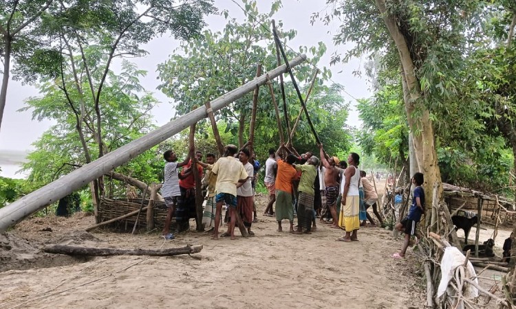 চিলমারীতে ১৭ দিন ধরে বিদ্যুৎ বিচ্ছিন্ন সাড়ে তিনশ গ্রাহক