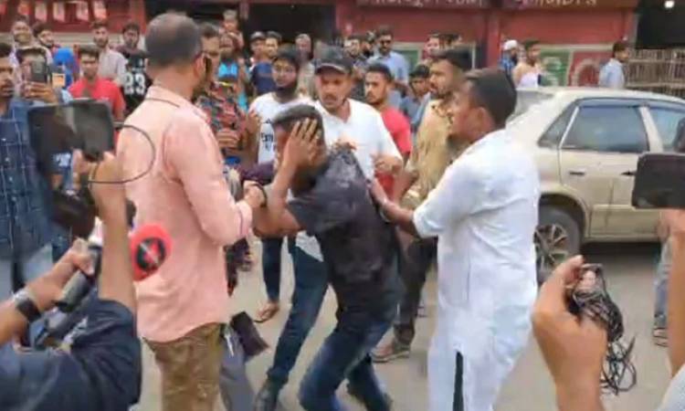 সাকিব ভক্তদের সঙ্গে বিরোধীদের সংঘর্ষ, ধাওয়া-পাল্টা ধাওয়া