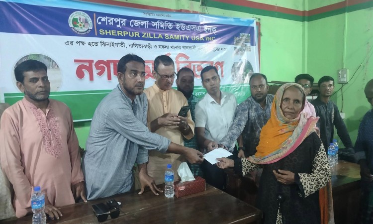 ঝিনাইগাতীতে বন্যার্ত ৬০ পরিবারকে অর্থ সহায়তা
