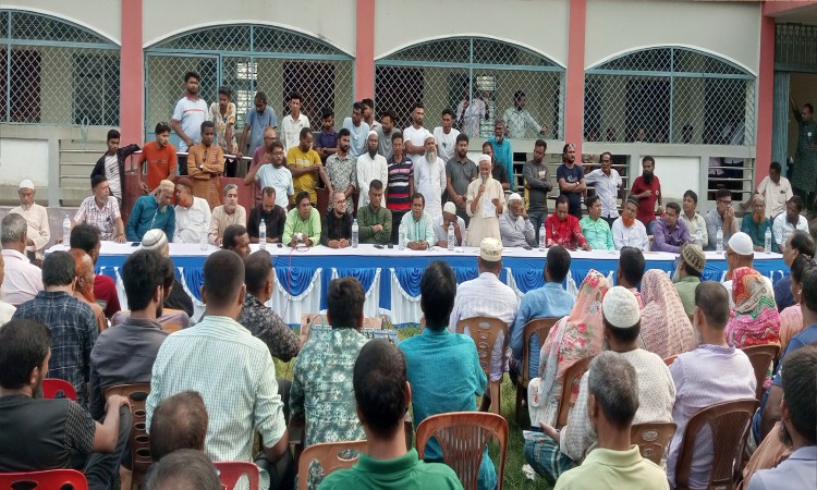 রাণীনগরে এক মঞ্চে ভোট চাইলেন বিএনপির ১০জন প্রতিদ্বন্দ্বী প্রার্থী