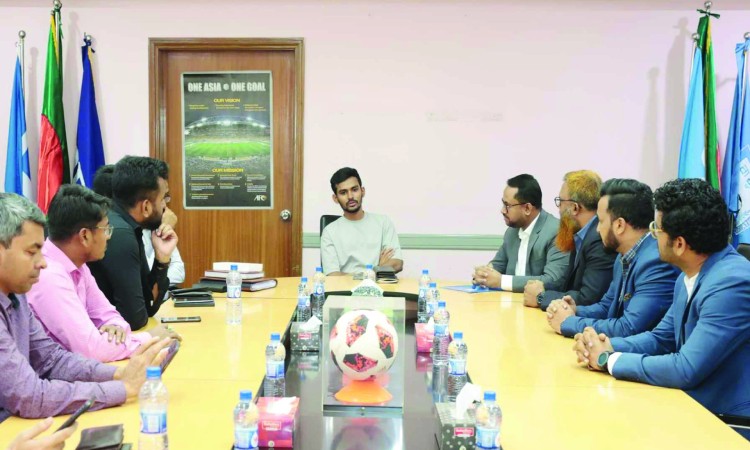 বাফুফে নির্বাচনের গ্রহণযোগ্যতা নিয়ে সন্দিহান আসিফ মাহমুদ
