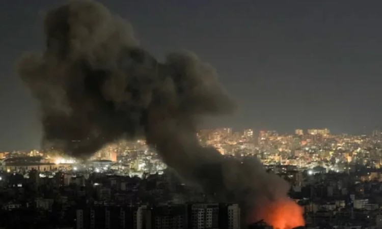 ইসরায়েলি হামলায় গাজা ও বৈরুতে শিশুসহ নিহত ১৭