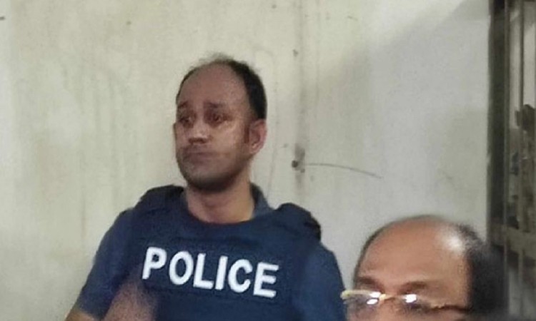 কাঁদতে কাঁদতে আদালতে সরি বললেন ব্যারিস্টার সুমন