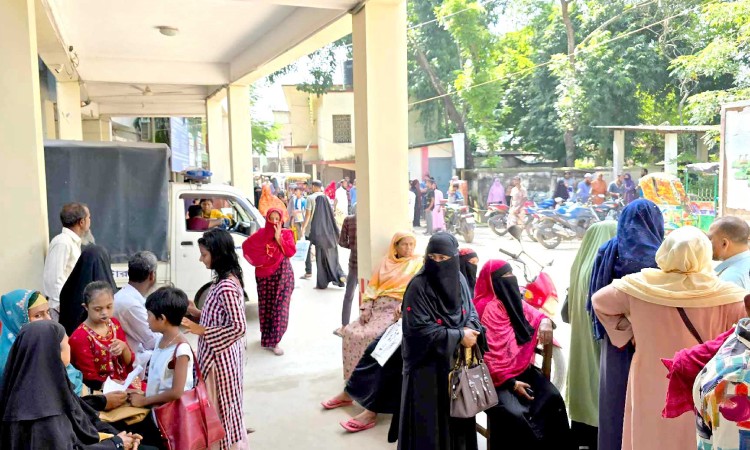 সিংড়ায় চিকিৎসককে লাঞ্ছিত, আটক ২