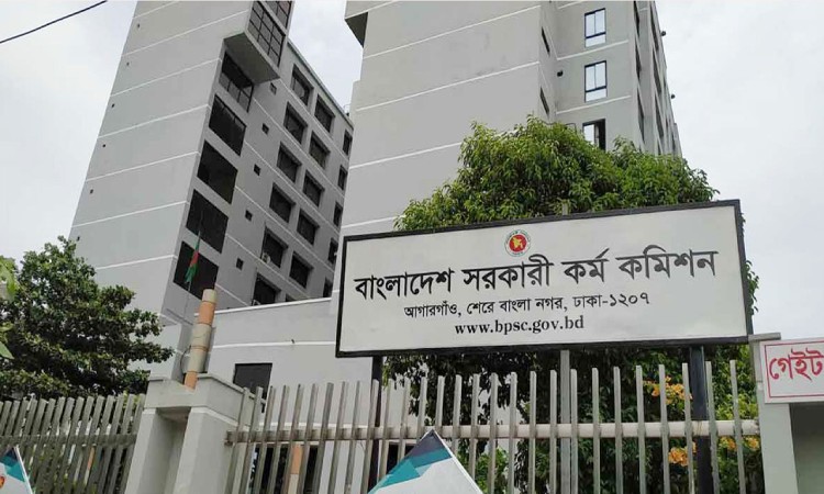 পিএসসির সচিব ওএসডি, নতুন সচিব সানোয়ার