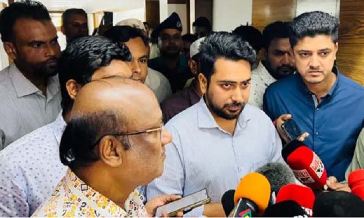 'রাষ্ট্রপতির থাকা না থাকা এখন সাংবিধানিক নয়, রাজনৈতিক সিদ্ধান্ত'