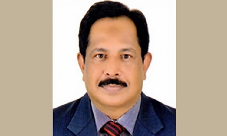 সাবেক সিনিয়র সচিব মোস্তফা কামাল চট্টগ্রাম থেকে গ্রেফতার