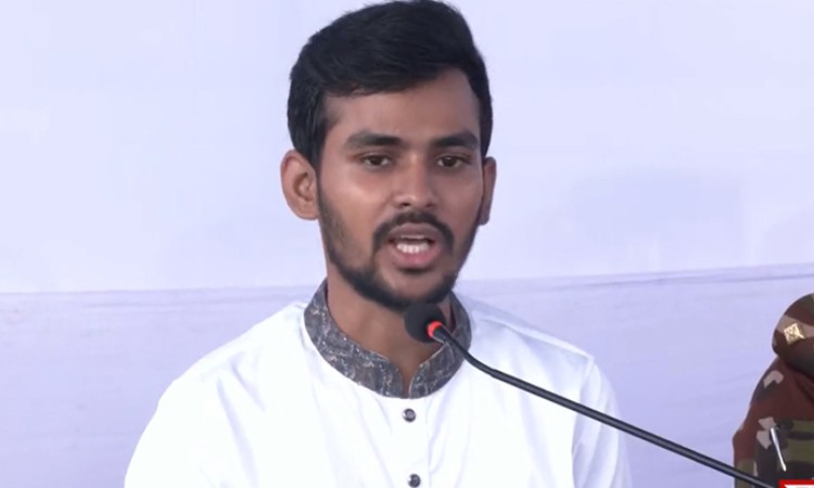 সিন্ডিকেট ভাঙতে ‘বিকল্প কৃষিবাজার’ চালু করবে সরকার: আসিফ মাহমুদ