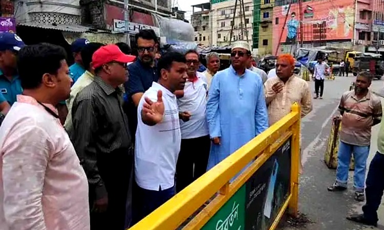 রাজশাহীর ট্রাফিক ব্যবস্থাপনা পরিদর্শন করলেন আরএমপি কমিশনার