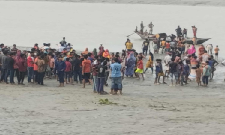 পদ্মায় ডুবে নবম শ্রেণির ছাত্র নিখোঁজ