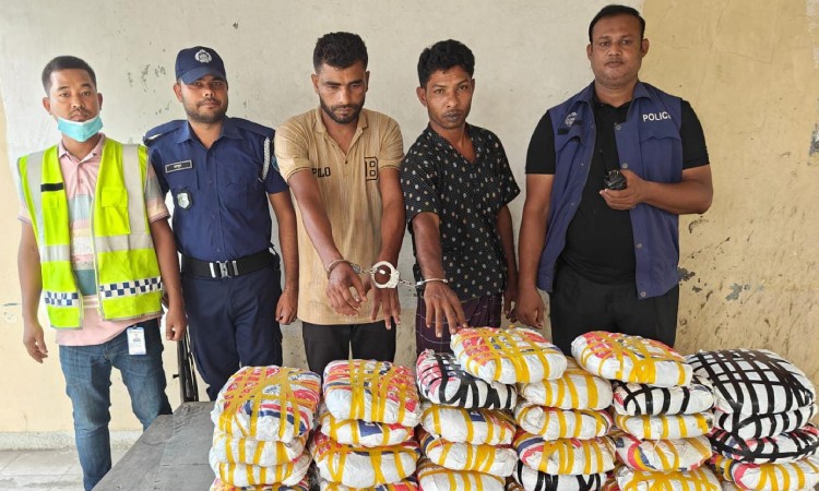 ৩২ কেজি গাঁজা, ২টি নোহা গাড়িসহ আটক দুই