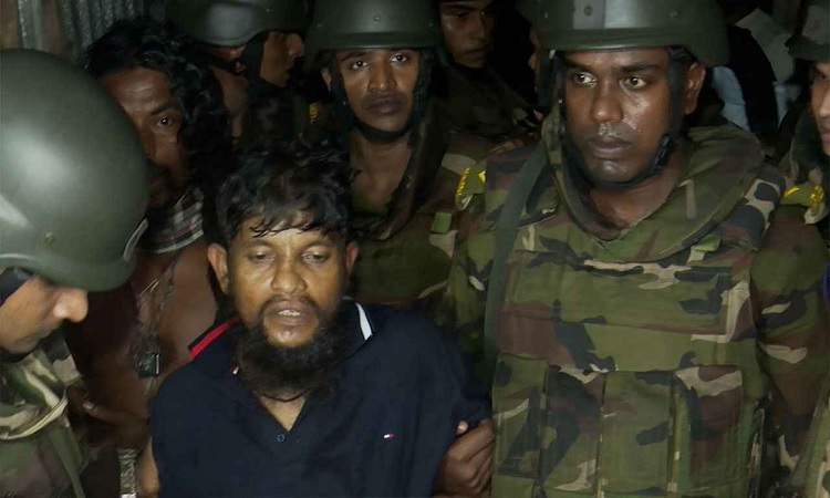 যৌথ বাহিনীর অভিযান, শীর্ষ সন্ত্রাসী আলতাফ ও তার সহযোগী গ্রেফতার
