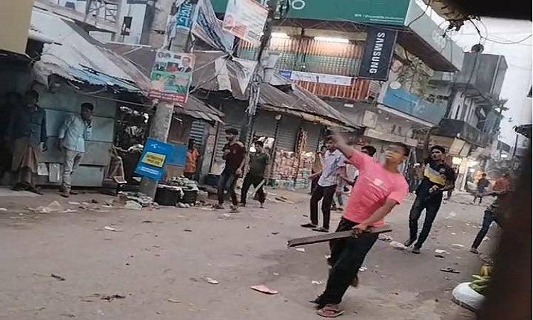 সোনাগাজীতে ছাত্রদলের দু'গ্রুপের সংঘর্ষে আহত অর্ধশতাধিক
