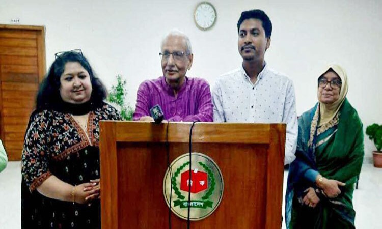 'রাজনৈতিক দলগুলোর সঙ্গে মতবিনিময়ের প্রয়োজন নেই'