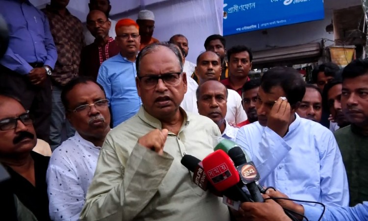 ট্রাম্পকে সংখ্যালঘু নির্যাতনের বিষয়ে কেউ ভুল বুঝিয়েছে: শামসুজ্জামান দুদু