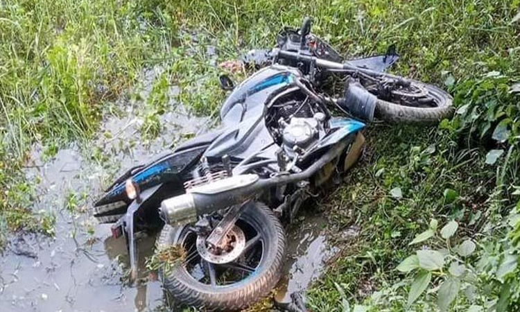 কিশোরগঞ্জে মোটরসাইকেল দুর্ঘটনায় দুই বন্ধু নিহত