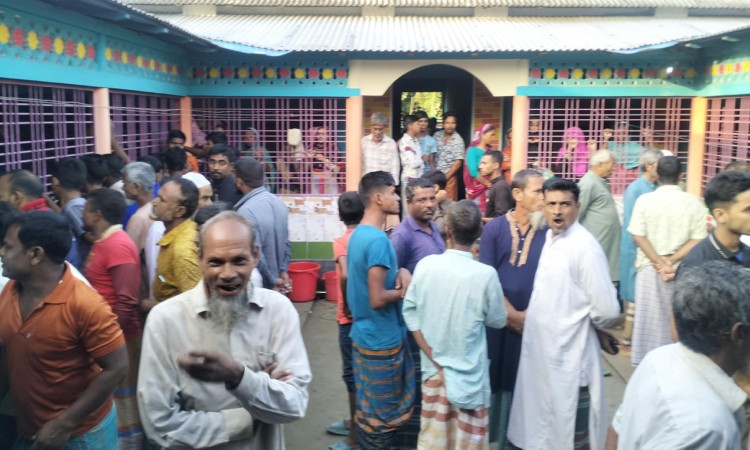 কুড়িগ্রামে দুর্ধর্ষ ডাকাতি, যুবককে হত্যা