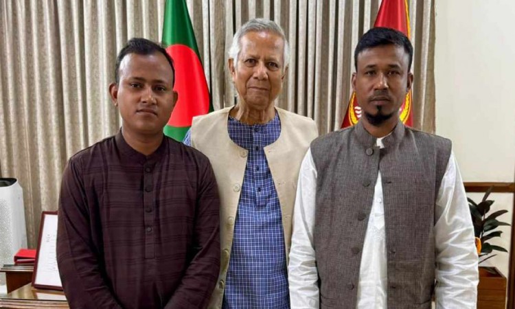 আবু সাঈদের পরিবারের পাশে থাকার প্রতিশ্রুতি ড. ইউনূসের