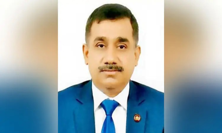 ওএসডি হলেন এনআইডির ডিজি মাহবুব