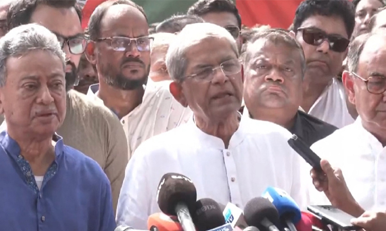 যৌক্তিক সময়ে নির্বাচন দিলে সব চ্যালেঞ্জ মোকাবিলা সম্ভব: ফখরুল