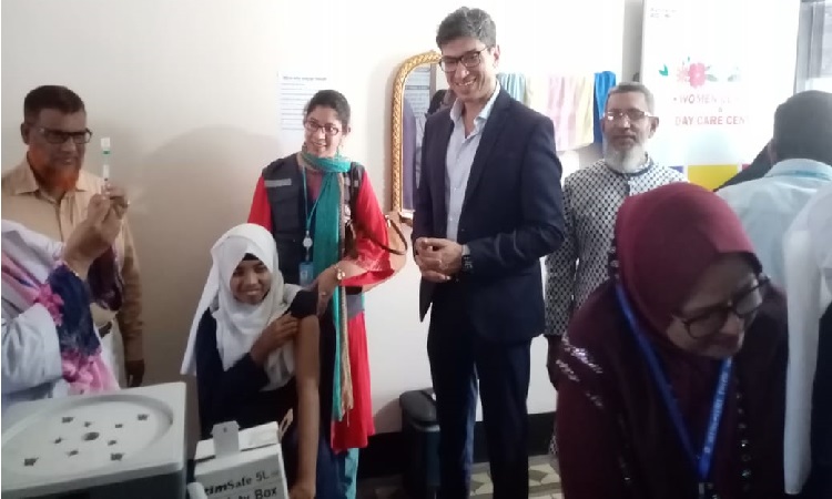এইচপিভি টিকাদান কেন্দ্র পরিদর্শনে বিশ্ব স্বাস্থ্য সংস্থার ডেপুটি ডব্লিআর