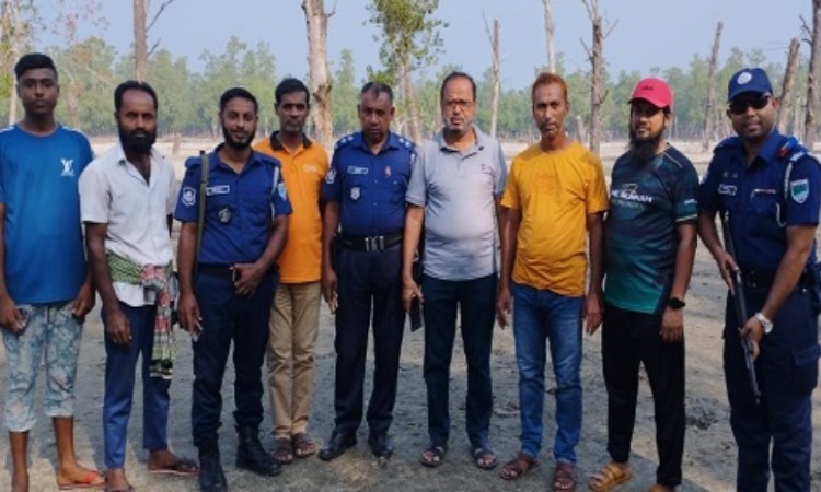 দুবলারচরে জেলেদের নিরাপত্তায় ওয়্যারলেস সেট স্থাপন