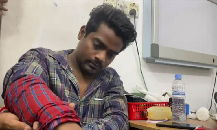বৈষম্যবিরোধী ছাত্রনেতার ওপর যুবদল নেতার হামলা