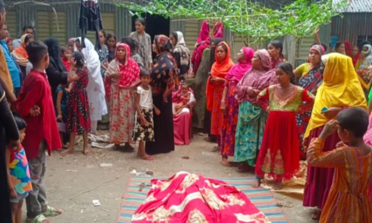 গৃহবধূকে হত্যার পর ঝুলিয়ে রাখার অভিযোগ